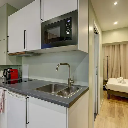 Place De La Nation Cozy 2bd Duplex *